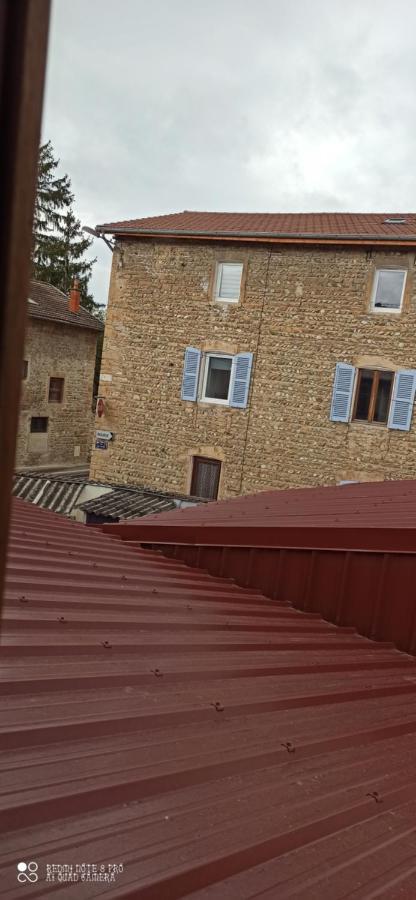 Hotel De La Place Loyettes Екстериор снимка