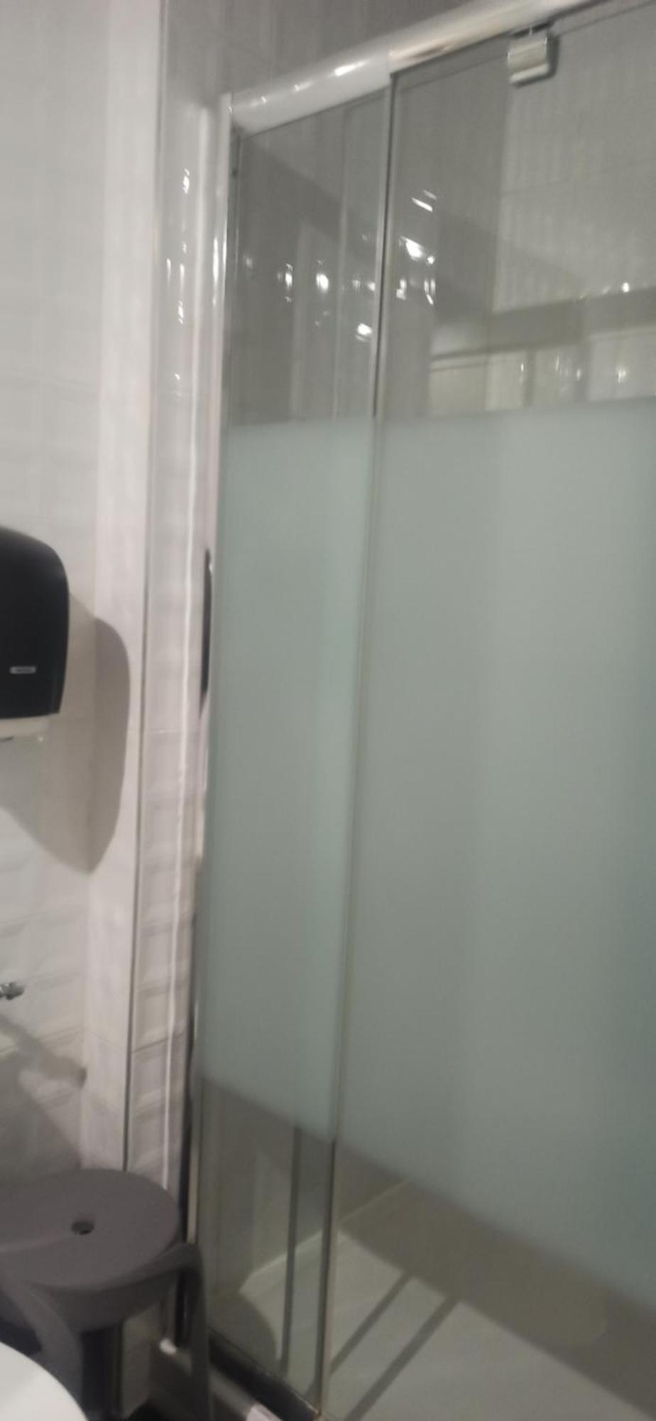 Hotel De La Place Loyettes Екстериор снимка
