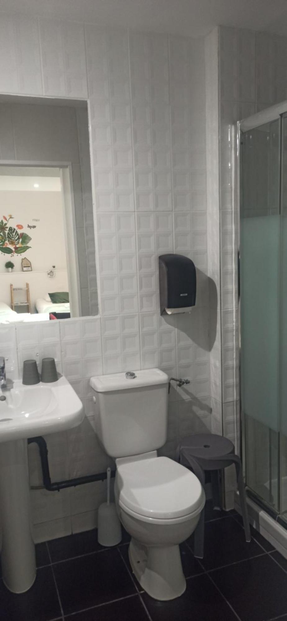 Hotel De La Place Loyettes Екстериор снимка
